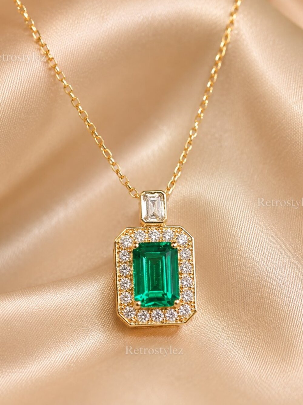 18K Gold Womens 1ct Diamond 2ct Green Emerald Gemstone Pendant Necklace Jewelry